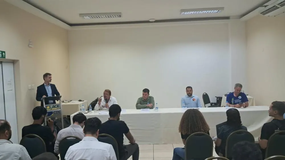 ACE e CDL de Timóteo esclarecem polêmica sobre posição de candidata em encontro 