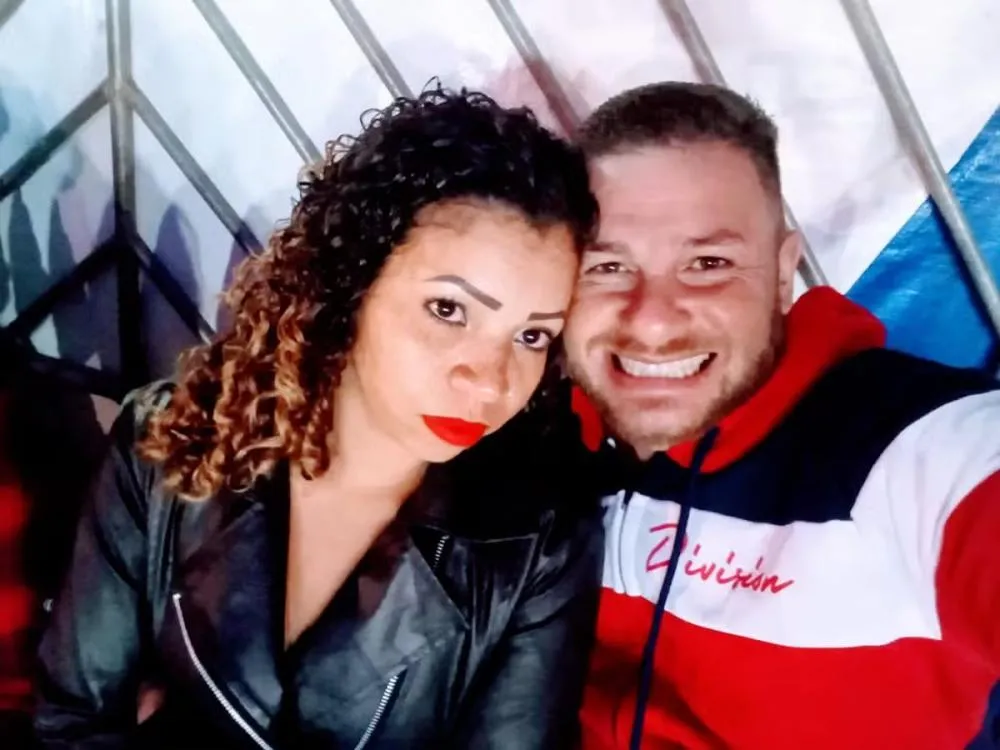 Homem que teve pênis amputado pela companheira reata com agressora e usará indenização no casamento