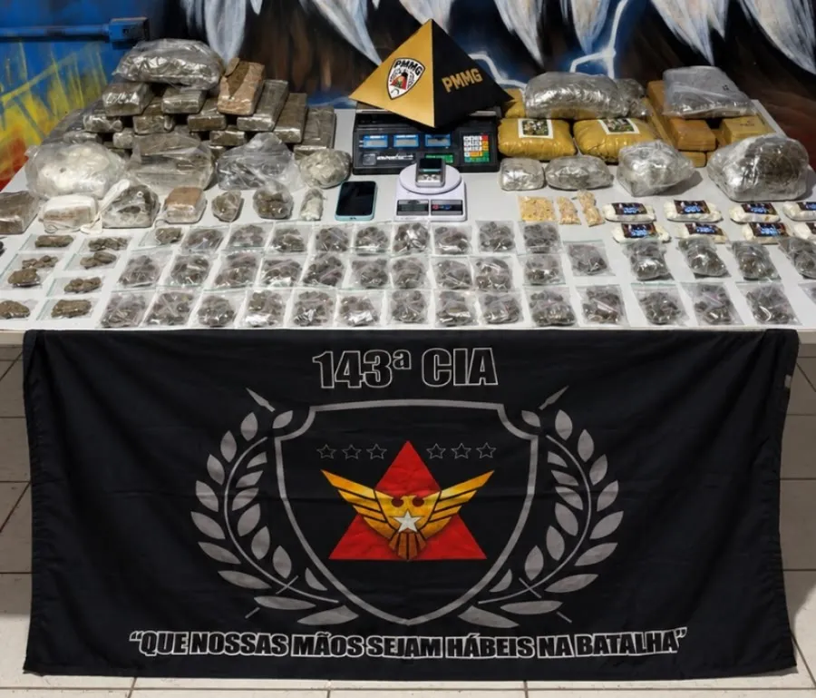 PM apreende grande quantidade de drogas e prende jovem no Vale do Aço