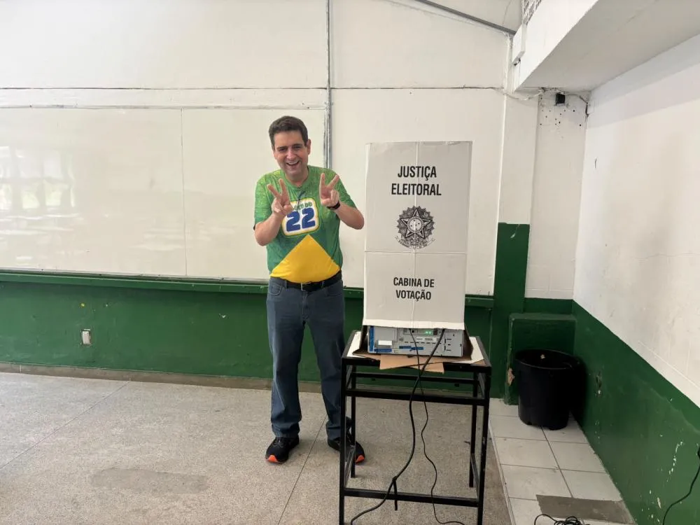 Eleito deputado federal, Dr. Marcos Vinícius pela manhã em Coronel Fabriciano